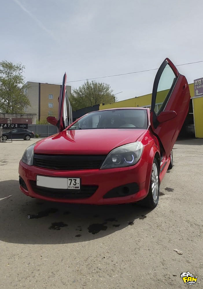 Опель Астра (Opel Astra) GTC - амортизаторы для ламбо-дверей LSD