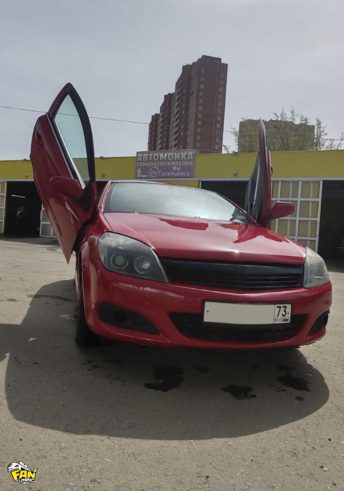 Опель Астра (Opel Astra) GTC - амортизаторы для ламбо-дверей LSD