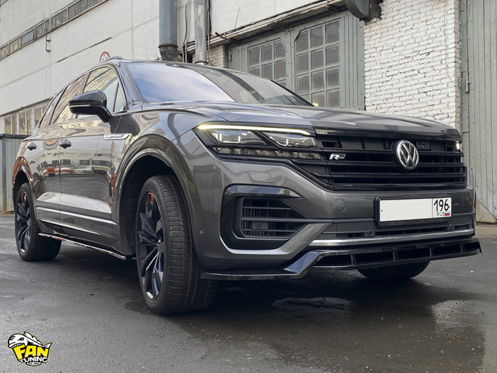 Установка обвеса FT на Фольксваген Туарег (Volkswagen Touareg) MK3 R-Line 2019