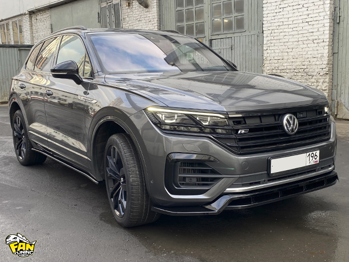 Установка обвеса FT на Фольксваген Туарег (Volkswagen Touareg) MK3 R-Line 2019